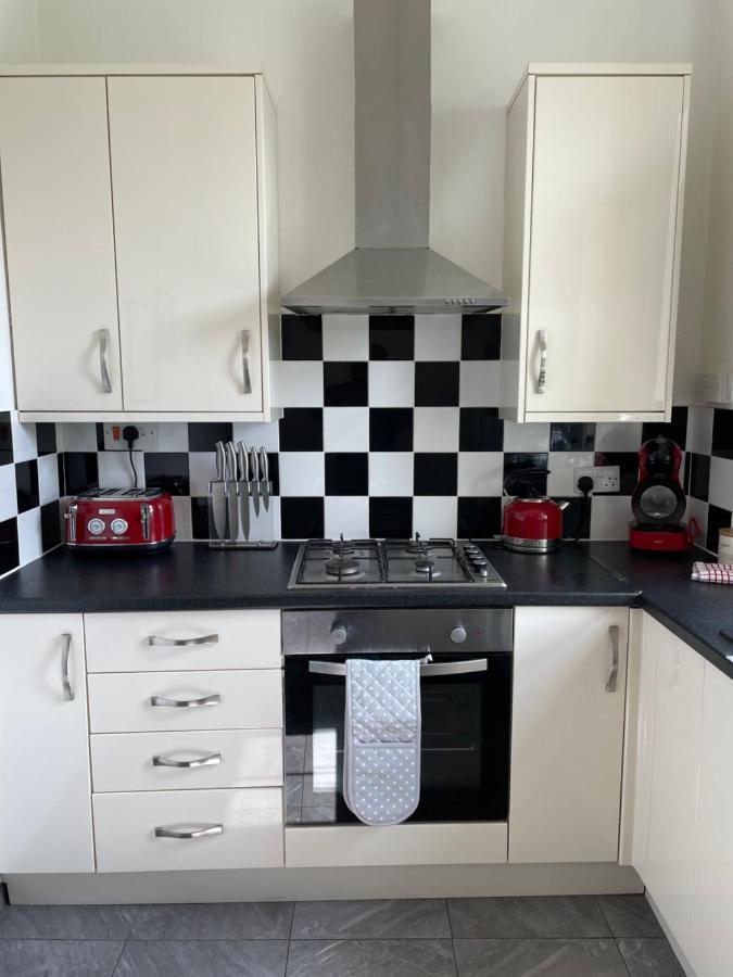 2 Bed Apartment Close To City Centre Cardiff Zewnętrze zdjęcie