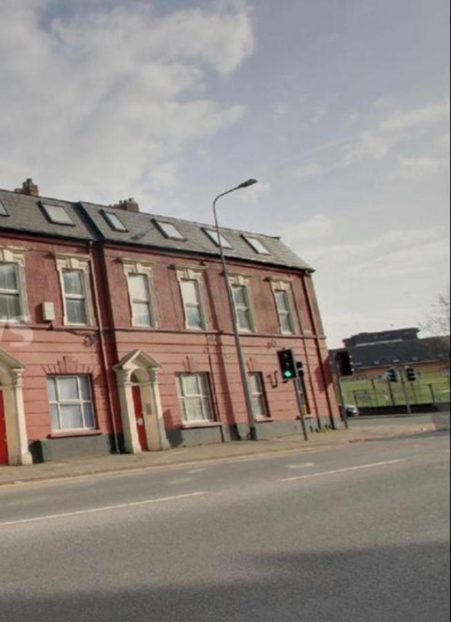 2 Bed Apartment Close To City Centre Cardiff Zewnętrze zdjęcie